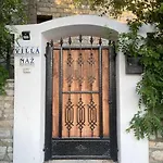 Private 5-bedroom With Pool And Sea View In Villa