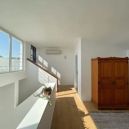 Вилла Private 5-bedroom With Pool And Sea View In *