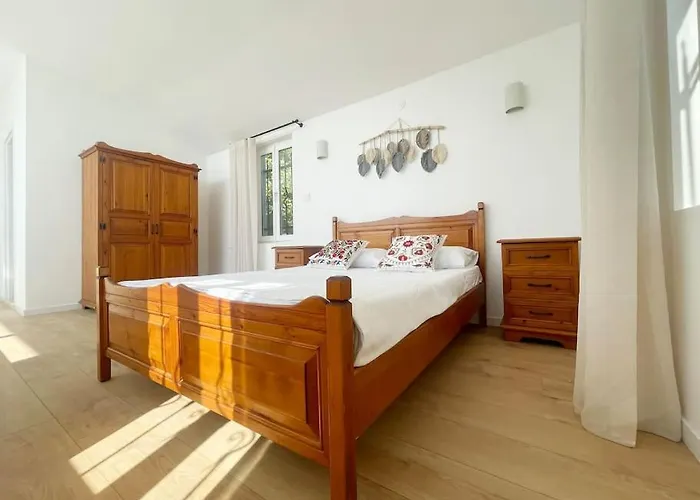 Villa Private 5-bedroom With Pool And Sea View In