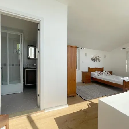 Private 5-bedroom With Pool And Sea View In ボドルム