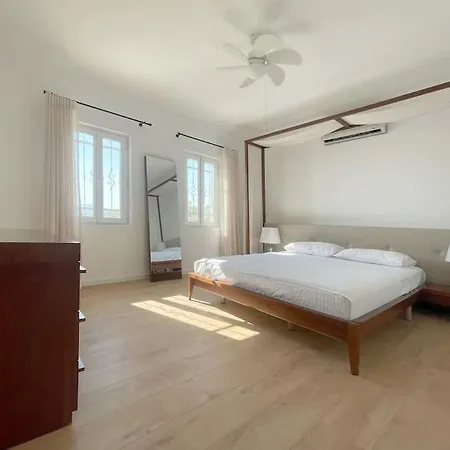 فيلة Private 5-bedroom With Pool And Sea View In *