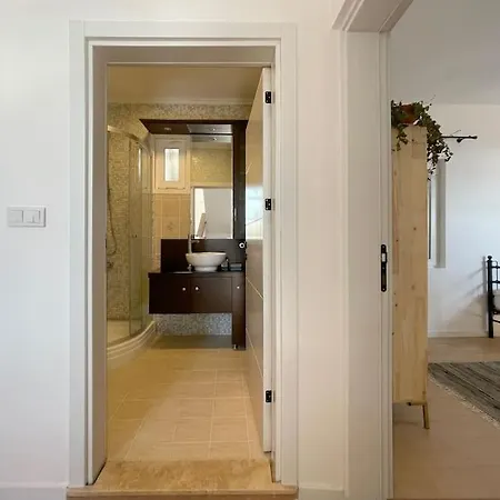 Private 5-bedroom With Pool And Sea View In فيلة بودروم